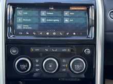 Land Rover Discovery SD V6 HSE Luxury 