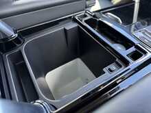 Land Rover Discovery SD V6 HSE Luxury 