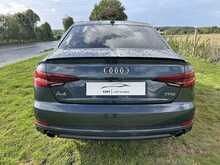 Audi A4 TFSI Black Edition 
