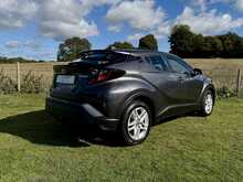 Toyota C-HR VVT-h Icon 