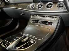 Mercedes-Benz E Class E350d V6 AMG Line