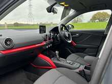 Audi Q2 TFSI CoD Sport 