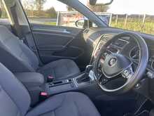 Volkswagen Golf TSI EVO SE Nav 