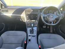 Volkswagen Golf TSI EVO SE Nav 