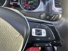 Volkswagen Golf TSI EVO SE Nav 
