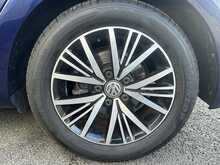 Volkswagen Golf TSI EVO SE Nav 