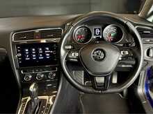 Volkswagen Golf TSI EVO SE Nav 