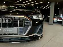 Audi Q3 TFSI CoD S line 
