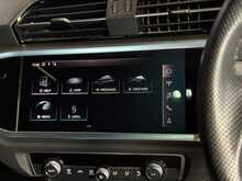 Audi Q3 TFSI CoD S line 