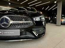 Mercedes-Benz CLA CLA200 AMG Line 