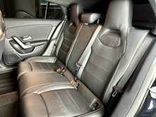 Mercedes-Benz CLA CLA200 AMG Line 