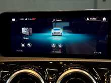 Mercedes-Benz CLA CLA200 AMG Line 