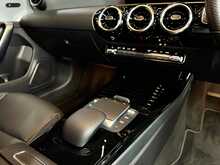 Mercedes-Benz CLA CLA200 AMG Line 