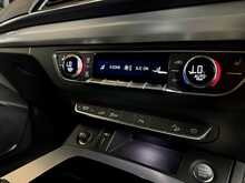 Audi Q5 TFSIe S line 