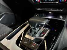 Audi Q5 TFSIe S line 