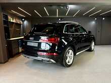 Audi Q5 TFSIe S line 