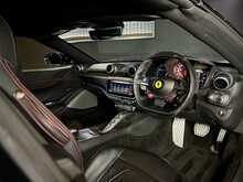 Ferrari Portofino T V8