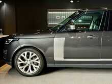 Land Rover Range Rover P400e Autobiography