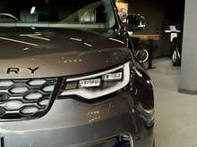 Land Rover Discovery D300 MHEV R-Dynamic HSE