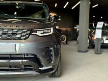 Land Rover Discovery D300 MHEV R-Dynamic HSE