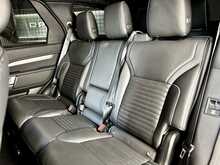 Land Rover Discovery D300 MHEV R-Dynamic HSE