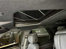 Land Rover Discovery D300 MHEV R-Dynamic HSE