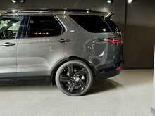 Land Rover Discovery D300 MHEV R-Dynamic HSE
