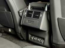 Land Rover Discovery D300 MHEV R-Dynamic HSE