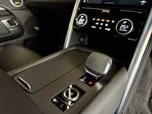 Land Rover Discovery D300 MHEV R-Dynamic HSE