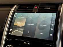 Land Rover Discovery D300 MHEV R-Dynamic HSE