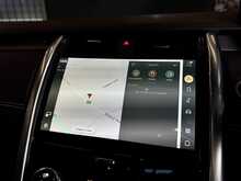 Land Rover Discovery D300 MHEV R-Dynamic HSE