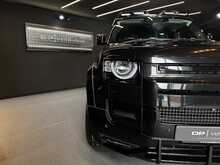 Land Rover Defender 90 D200 MHEV