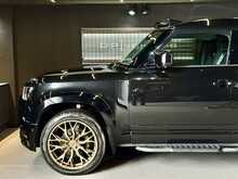 Land Rover Defender 90 D200 MHEV