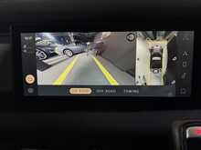 Land Rover Defender 90 D200 MHEV