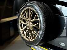 Land Rover Defender 90 D200 MHEV