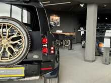 Land Rover Defender 90 D200 MHEV