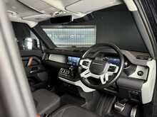 Land Rover Defender 90 D200 MHEV