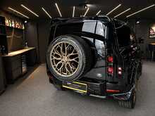 Land Rover Defender 90 D200 MHEV
