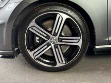 Volkswagen Golf TSI R 