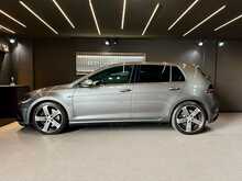 Volkswagen Golf TSI R 