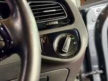 Volkswagen Golf TSI R 