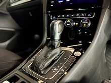 Volkswagen Golf TSI R 