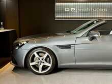 Mercedes-Benz SLC SLC180 AMG Line 