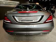 Mercedes-Benz SLC SLC180 AMG Line 