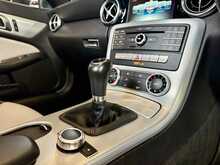 Mercedes-Benz SLC SLC180 AMG Line 