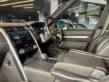 Land Rover Discovery D300 MHEV Dynamic HSE 