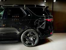 Land Rover Discovery D300 MHEV Dynamic HSE 