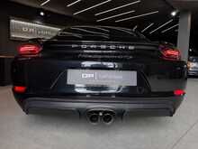 Porsche 718 Cayman T GTS