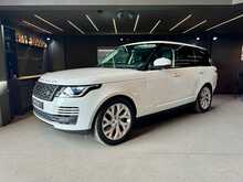 Land Rover Range Rover P400e Vogue SE 
