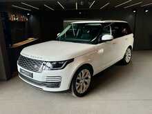 Land Rover Range Rover P400e Vogue SE 